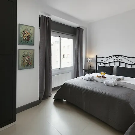 Eixample Casanova Nextdoor * Barcelona