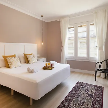 Eixample Casanova Nextdoor Apartment *